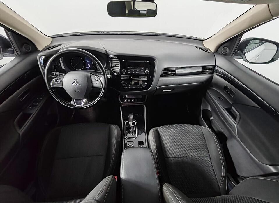 Mitsubishi Outlander, III Рестайлинг 3 2.0 CVT (146 л.с.) 4WD