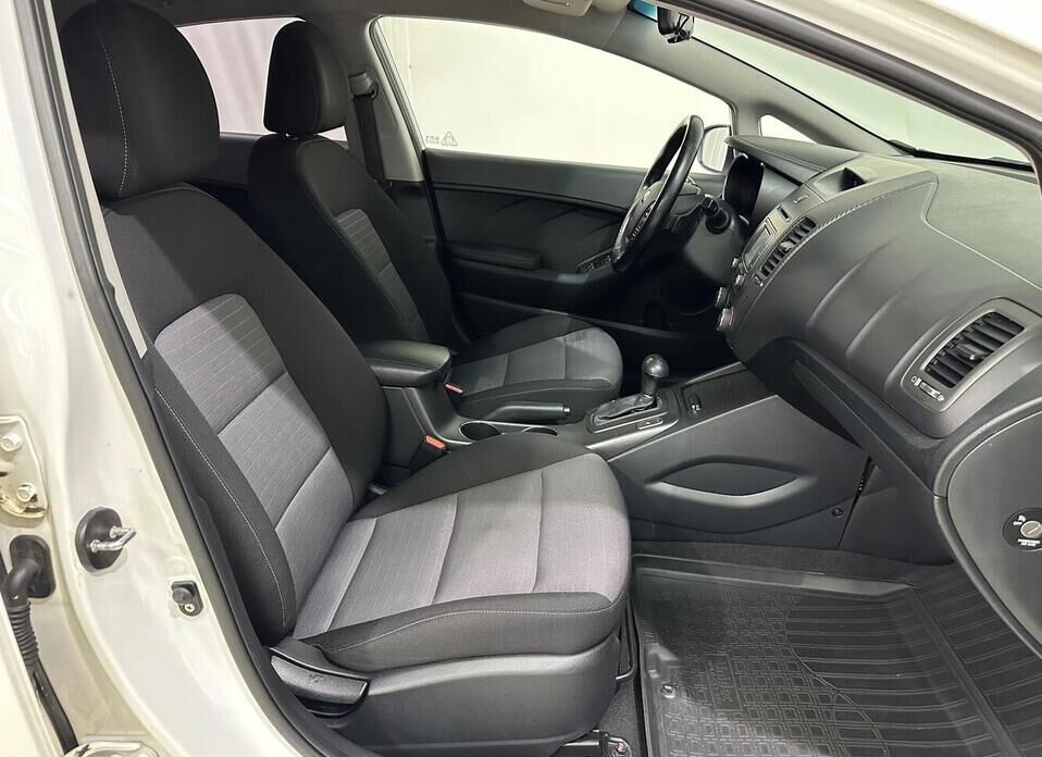 Kia Cerato, III 2.0 AT (150 л.с.)