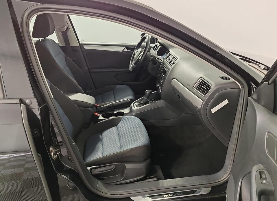 Volkswagen Jetta, VI 1.4 AMT (122 л.с.)