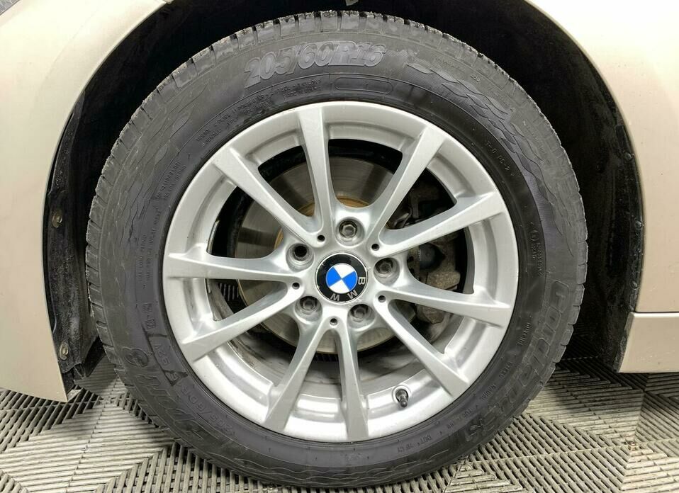 BMW 3 серии 316i 1.6 AT (136 л.с.)