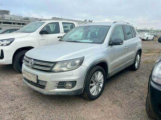 Volkswagen Tiguan, 2013 г., 138 092 км