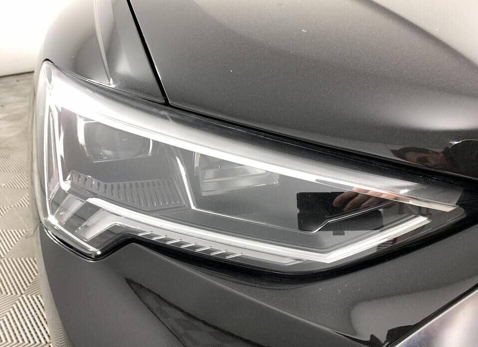 Audi Q3 35 TFSI 1.5 AMT (150 л.с.)