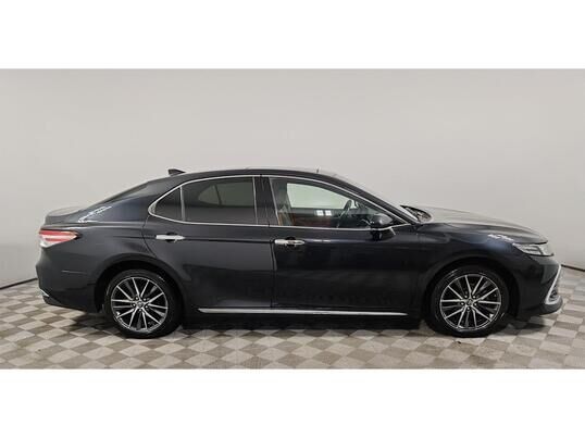 Toyota Camry, 2023 г., 40 905 км
