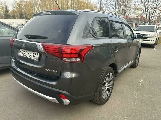 Mitsubishi Outlander, 2015 г., 124 350 км