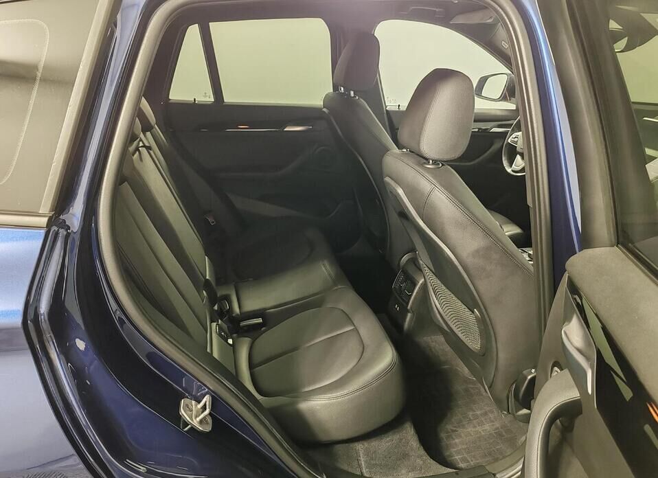 BMW X1, II (F48) Рестайлинг 18d xDrive 2.0d AT (150 л.с.) 4WD