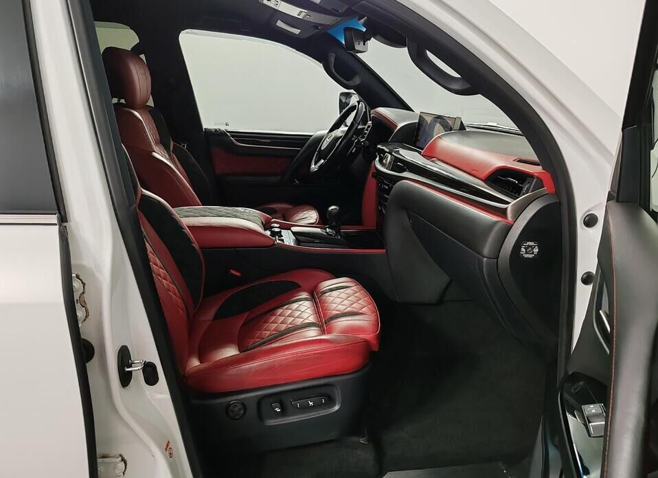 Lexus LX, III Рестайлинг 2 450d 4.5d AT (272 л.с.) 4WD