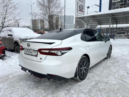 Toyota Camry, 2021&nbsp;г., 55&nbsp;768&nbsp;км