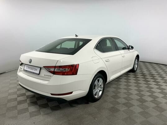 Skoda Superb, 2018 г., 104 820 км