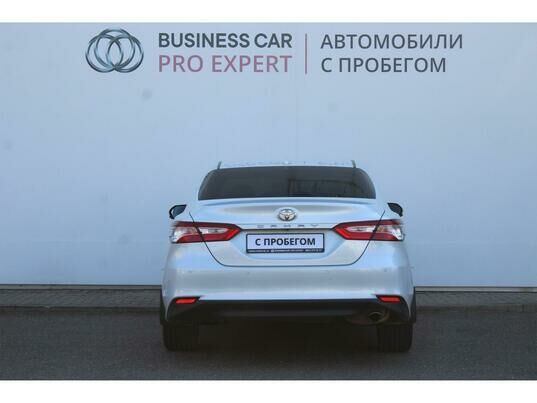 Toyota Camry, 2021 г., 100 684 км