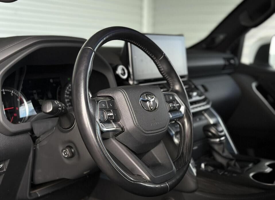 Toyota Land Cruiser, 300 Series 3.4 AT (415 л.с.) 4WD