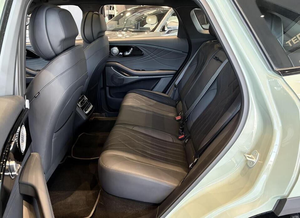 EXEED RX 2.0 AMT (197 л.с.) 4WD