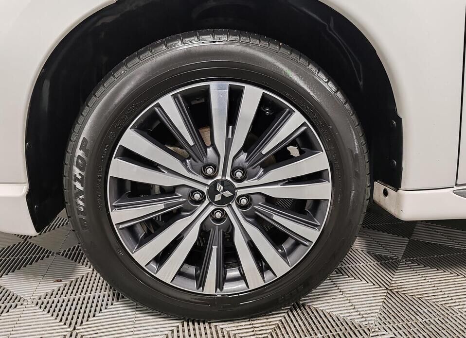 Mitsubishi Outlander, III Рестайлинг 3 2.0 CVT (146 л.с.)