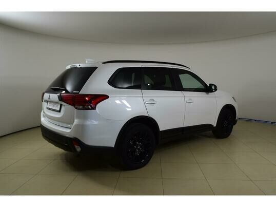 Mitsubishi Outlander, 2020 г., 60 029 км