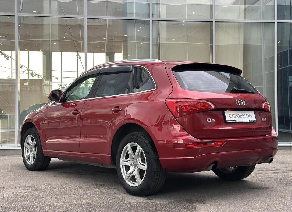 Audi Q5, I (8R) 2.0 AMT (211 л.с.) 4WD