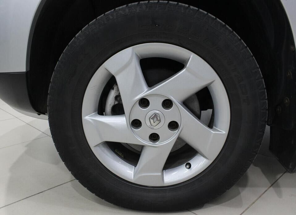Renault Duster, I Рестайлинг 2.0 MT (143 л.с.) 4WD