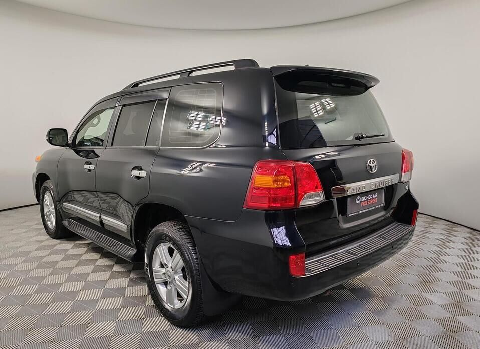 Toyota Land Cruiser, 200 Series Рестайлинг 1 4.5d AT (235 л.с.) 4WD