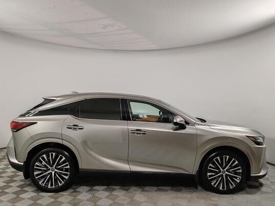 Lexus RX, 2023 г., 4 820 км