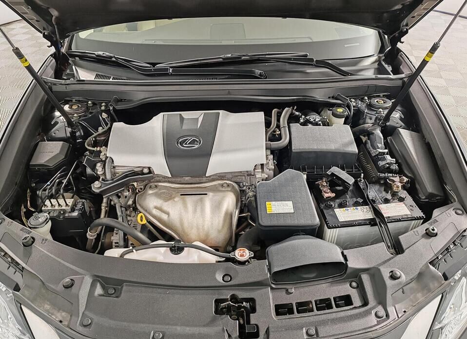 Lexus ES, VI Рестайлинг 200 2.0 AT (150 л.с.)