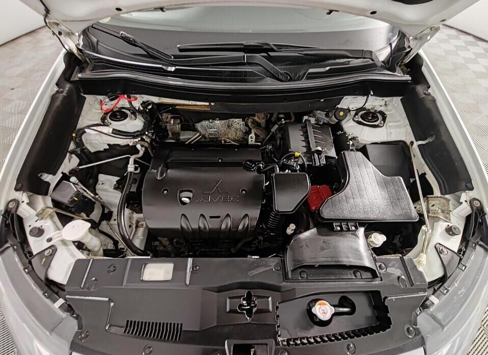 Mitsubishi Outlander, III Рестайлинг 3 2.0 CVT (146 л.с.) 4WD