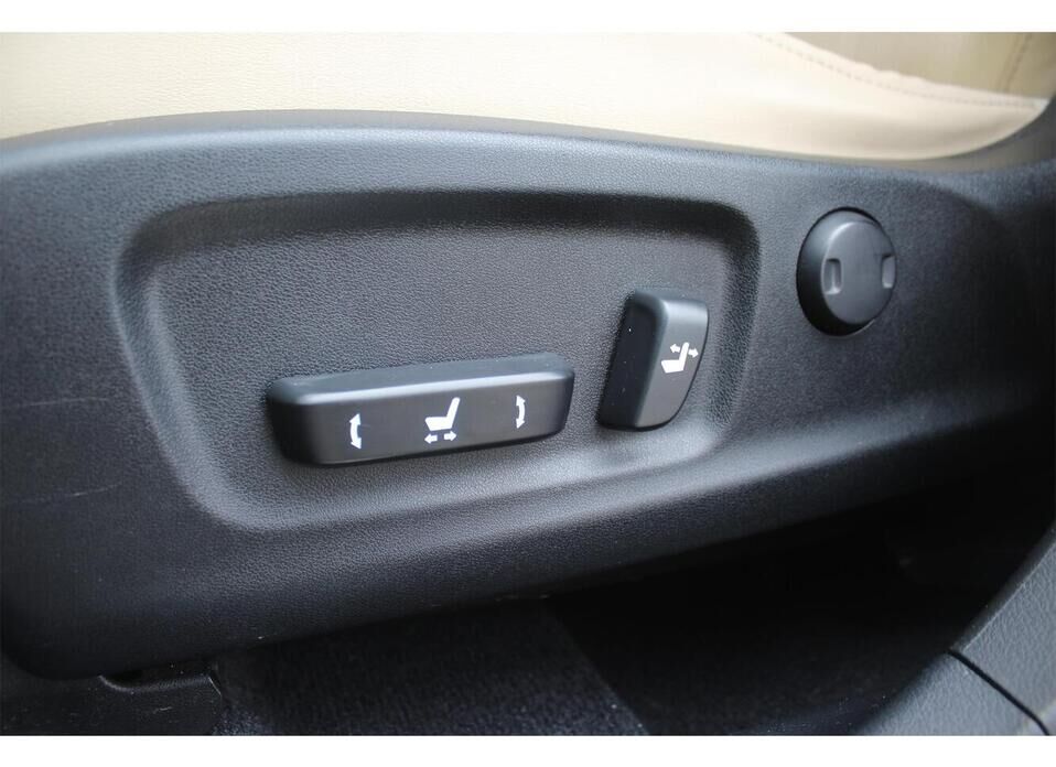 Lexus RX, IV Рестайлинг 300 2.0 AT (238 л.с.) 4WD