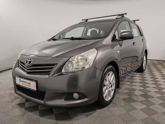 Toyota Verso, 2011 г., 272 160 км