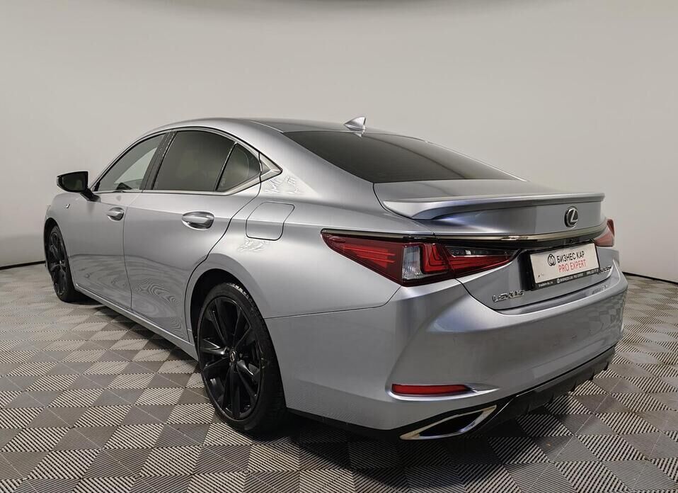 Lexus ES, VII Рестайлинг 350 3.5 AT (249 л.с.)