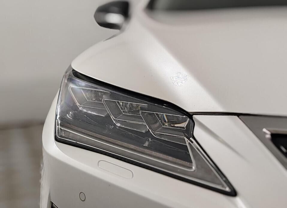 Lexus RX, IV 350 3.5 AT (300 л.с.) 4WD