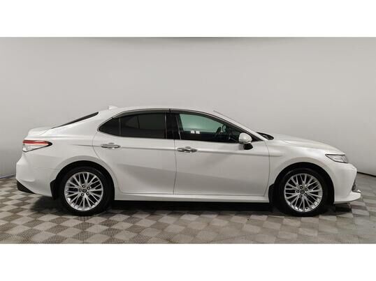 Toyota Camry, 2018 г., 82 187 км
