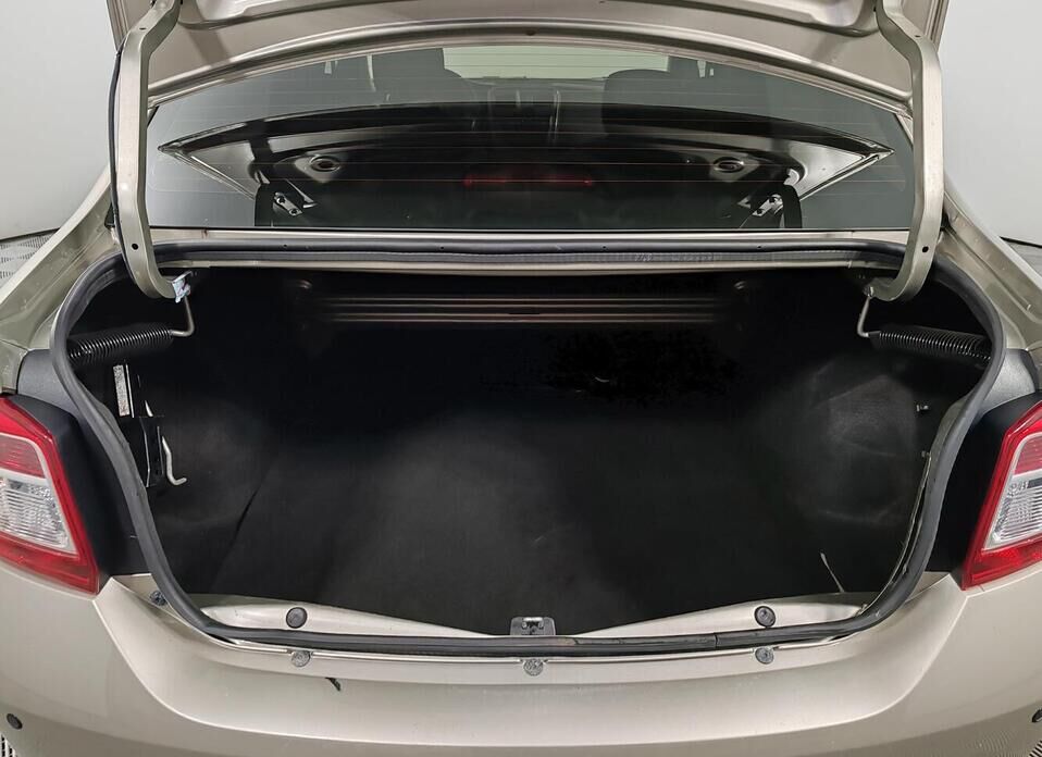 Renault Logan, II 1.6 AT (102 л.с.)