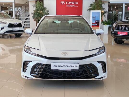 Toyota Camry, 2025&nbsp;г., 10&nbsp;км
