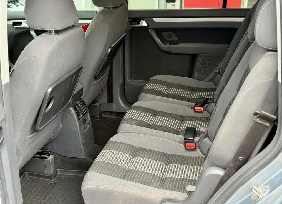 Volkswagen Touran, I Рестайлинг 1.4 MT (140 л.с.)