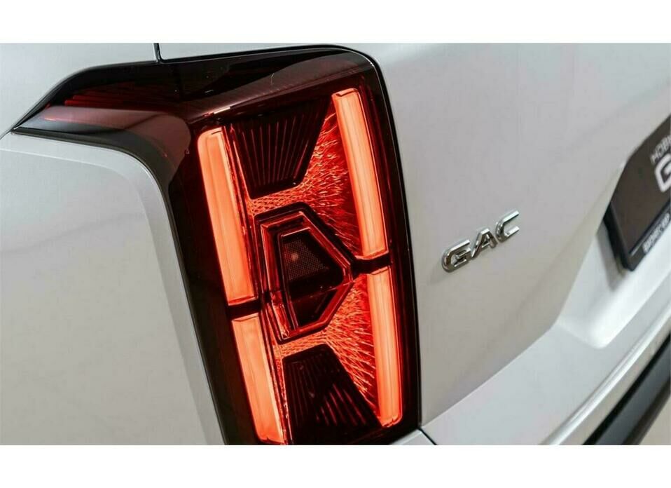 GAC GS8 2.0 AT (231 л.с.) 4WD