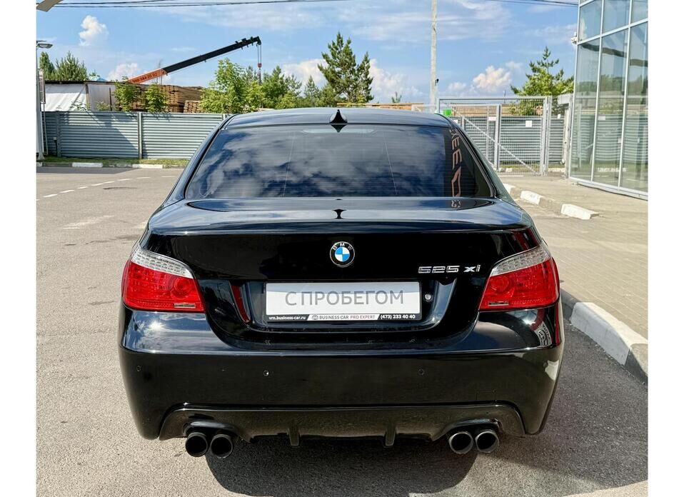 BMW 5 серии, V (E60/E61) Рестайлинг 525xi 3.0 MT (218 л.с.) 4WD