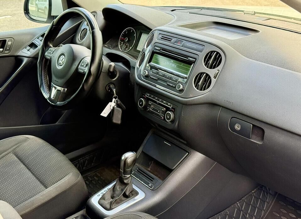 Volkswagen Tiguan, I Рестайлинг 2.0d AT (140 л.с.) 4WD