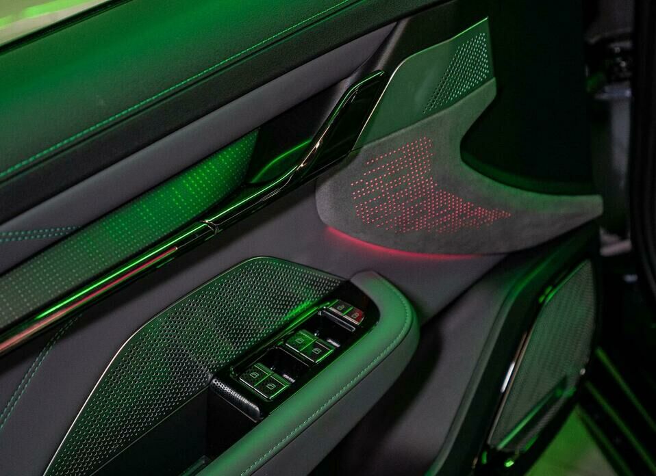 Zeekr 001 100 kWh Electro AT (400 кВт) 4WD