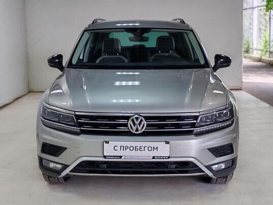 Volkswagen Tiguan, 2019&nbsp;г., 100&nbsp;735&nbsp;км