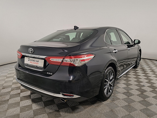Toyota Camry, 2023 г., 29 647 км