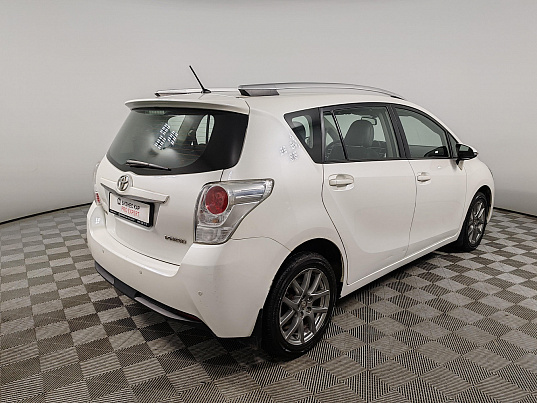 Toyota Verso, 2014 г., 141 944 км