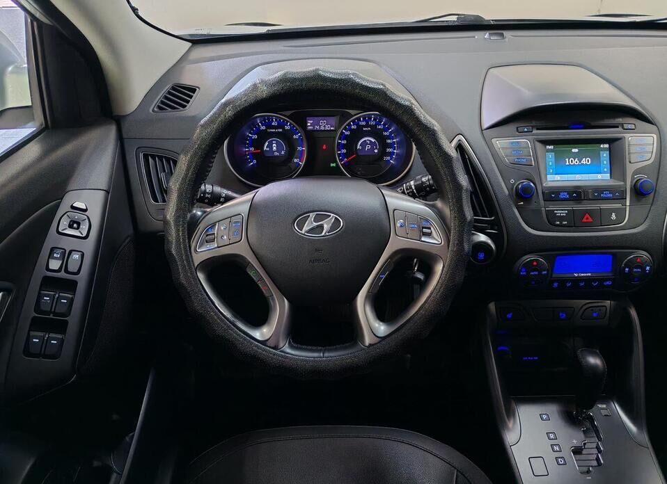 Hyundai ix35, I Рестайлинг 2.0 AT (150 л.с.)