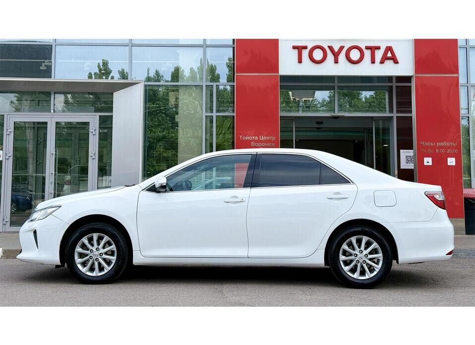Toyota Camry, VII (XV50) Рестайлинг 2.5 AT (181 л.с.)