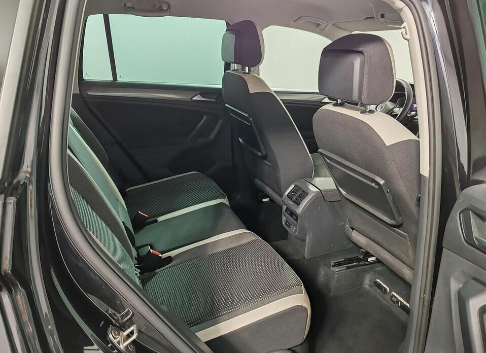 Volkswagen Tiguan, II 1.4 AMT (150 л.с.) 4WD