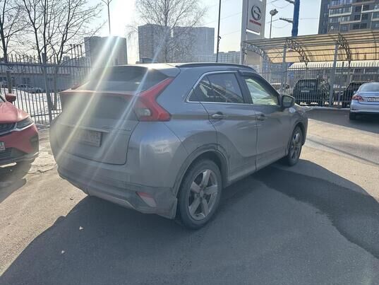 Mitsubishi Eclipse Cross, 2018&nbsp;г., 219&nbsp;101&nbsp;км