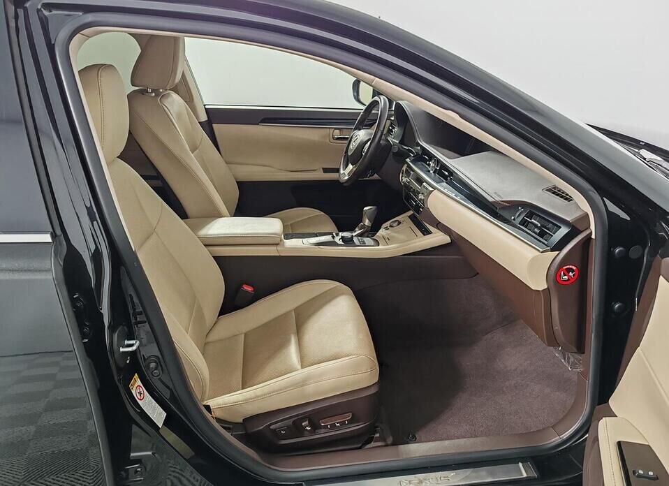 Lexus ES, VI Рестайлинг 200 2.0 AT (150 л.с.)
