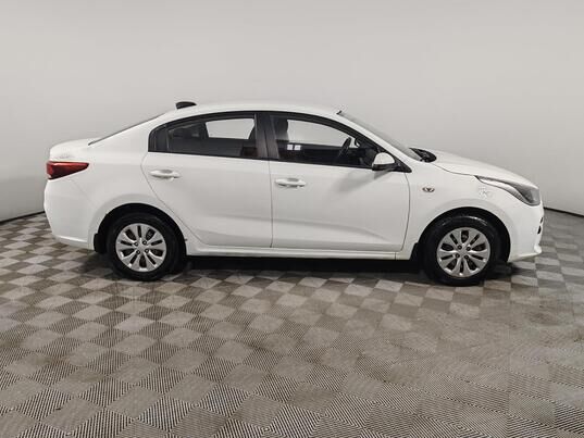 Kia Rio, IV, 2017 г., 100 127 км
