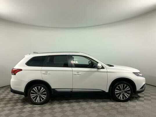 Mitsubishi Outlander, 2019 г., 176 681 км