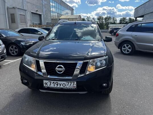 Nissan Terrano, 2016 г., 181 219 км