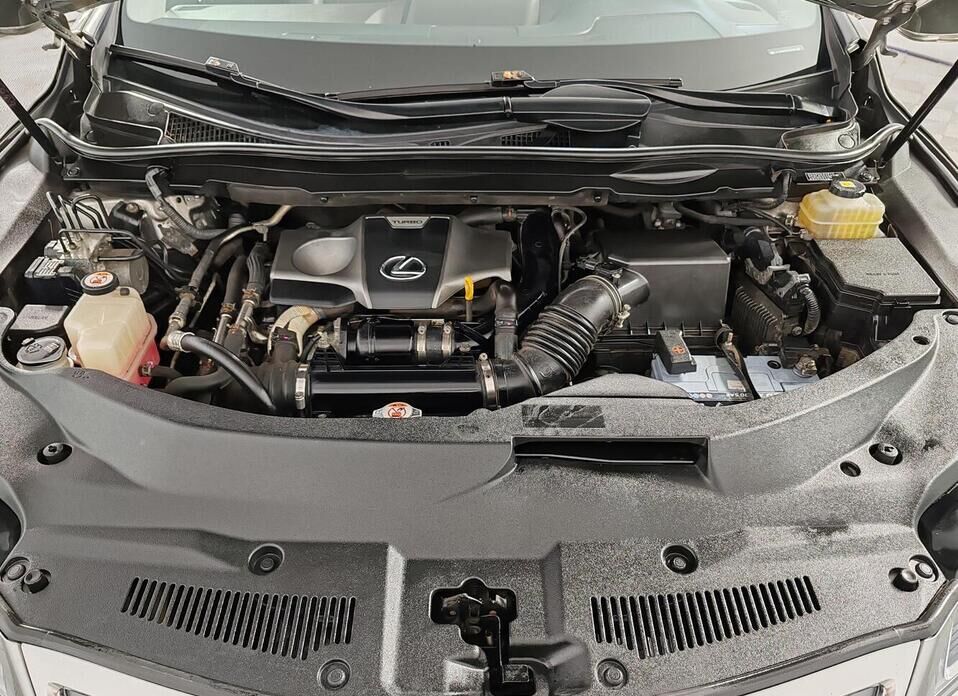 Lexus RX, IV 300 2.0 AT (238 л.с.) 4WD