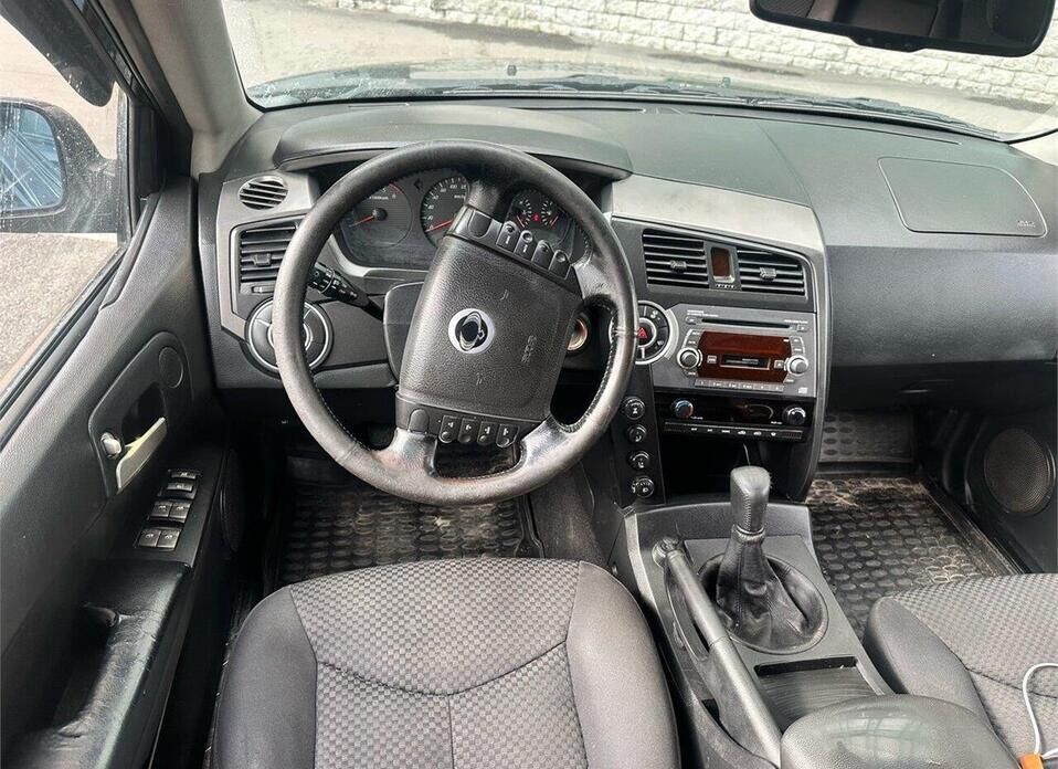 SsangYong Kyron, I Рестайлинг 2.0d MT (141 л.с.) 4WD