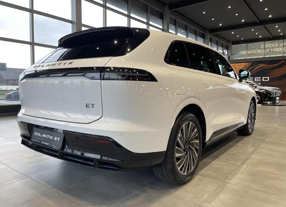 EXEED Exlantix ET 1.5hyb AT (469 л.с.) 4WD