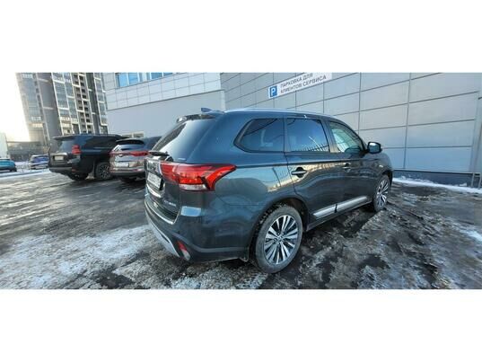 Mitsubishi Outlander, 2020 г., 107 044 км